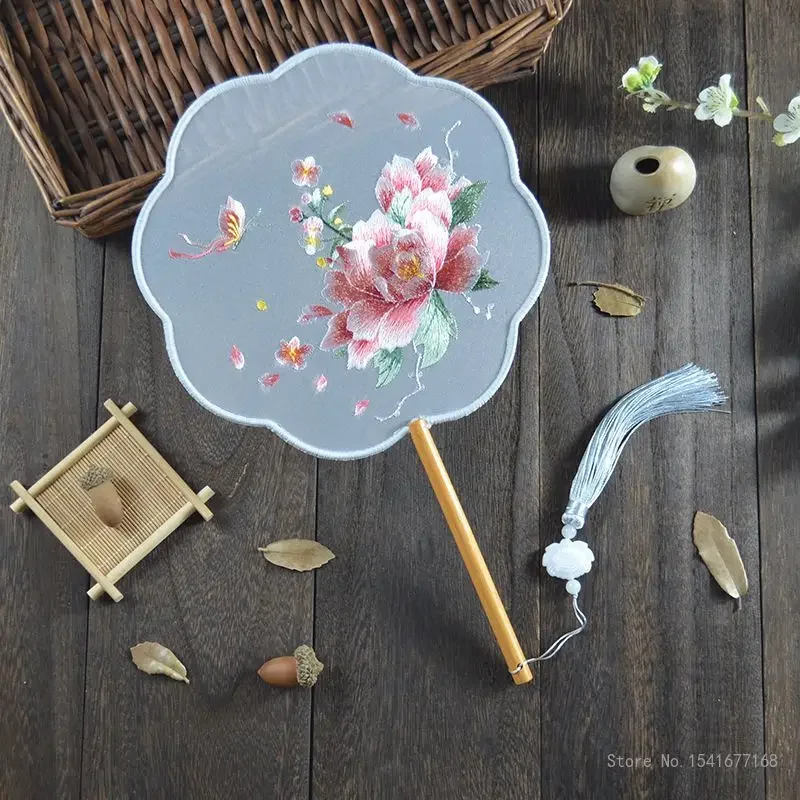 Chinese Style Double Sided Embroidered Eight Petal Peony Flower Fan Home Decoration Technology Versatile Circular Dance Fan, 1Pc