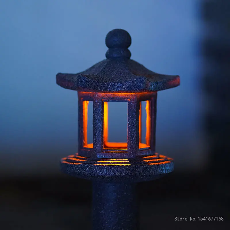 Resin Imitation Stone Tower Statue Lamp, New Chinese Palace Retro Solar Energy Lamp, Garden Landscape Lawn Lamp