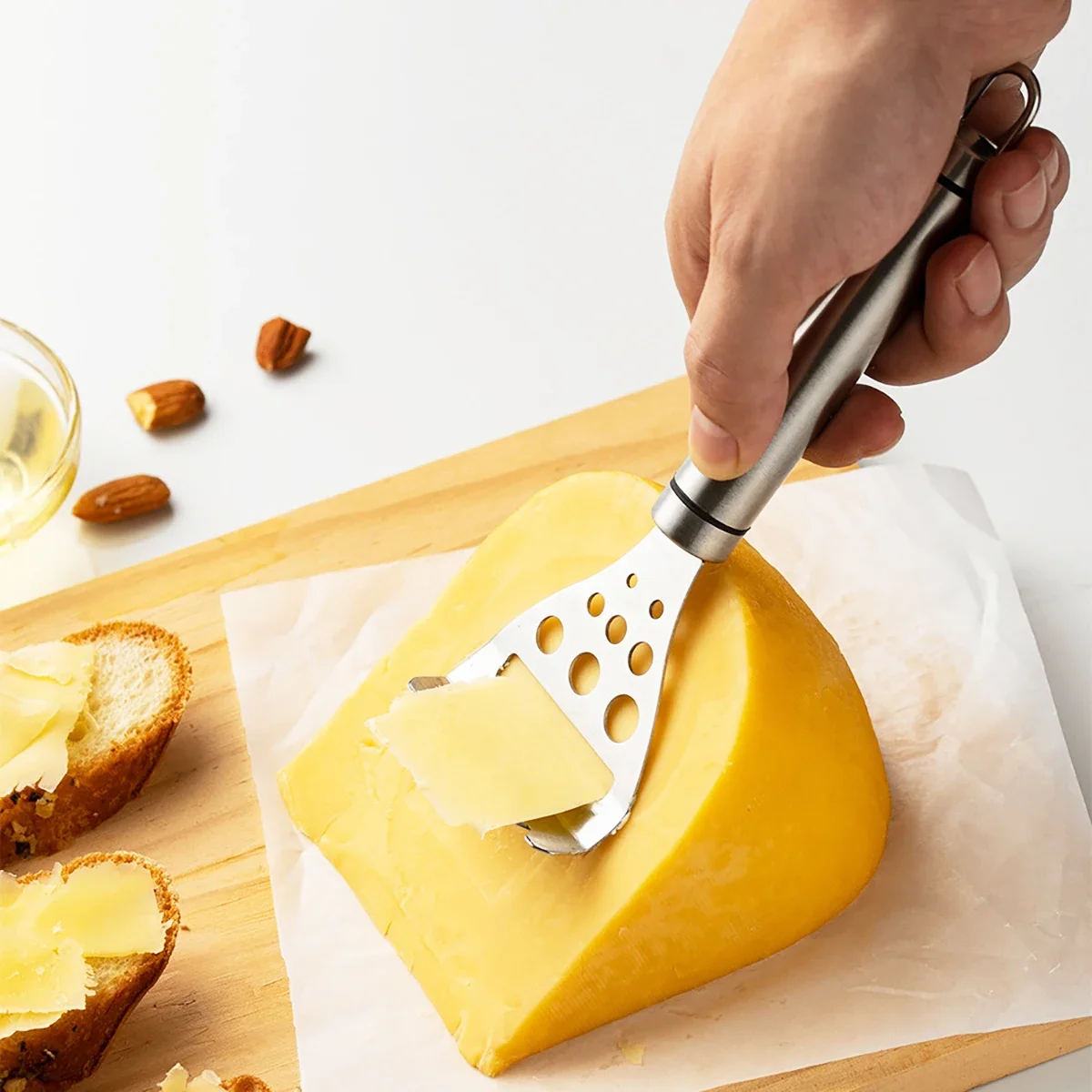 

1pc Silver 2-in-1 Cheese Scraper Stainless Steel Cheese Slicer Chocolate Lemon Grater Garlic Fruit Grater Kitchen Gadget