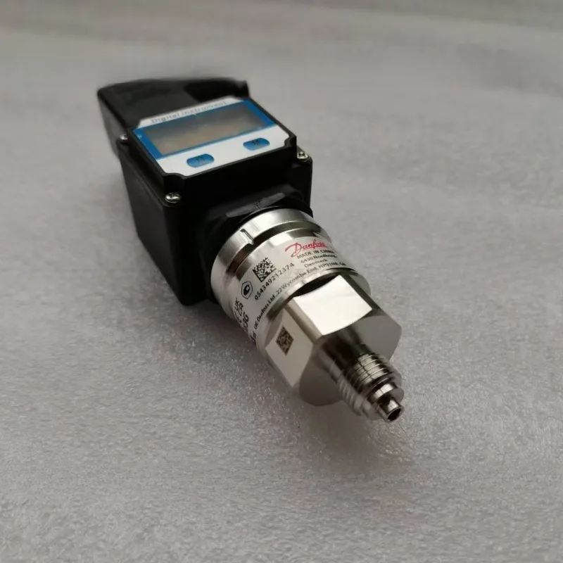 أجزاء لجهاز إرسال الضغط الرقمي Danfoss DANFOSS MBS3000 060G1125 LCD