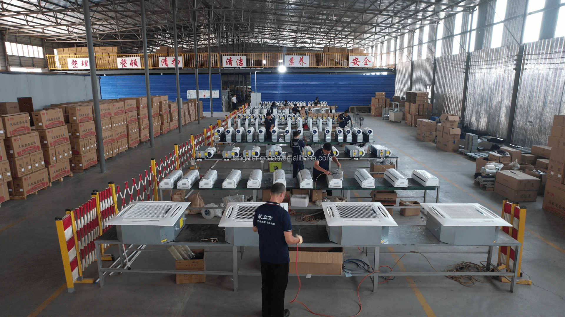 Fan Coil Unit with Built-In Air Purification for Healthier Environments 8-Way Cassette Water-Cooled