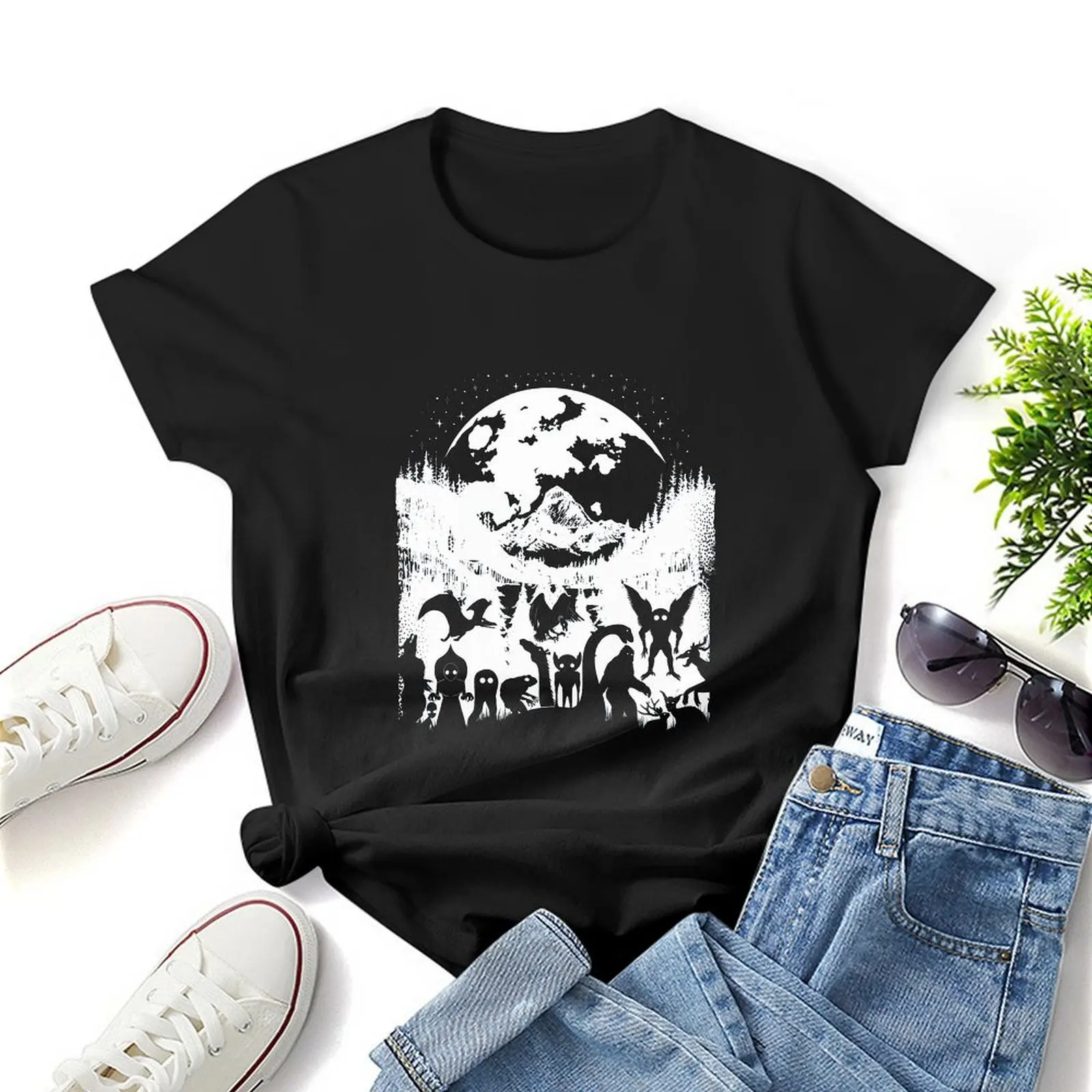 Bigfoot Loch Ness Monster Mothman Cryptid Moon Cryptozoology Print T Shirt Graphic Shirt Casual Short Sleeved Female Tee T-Shirt