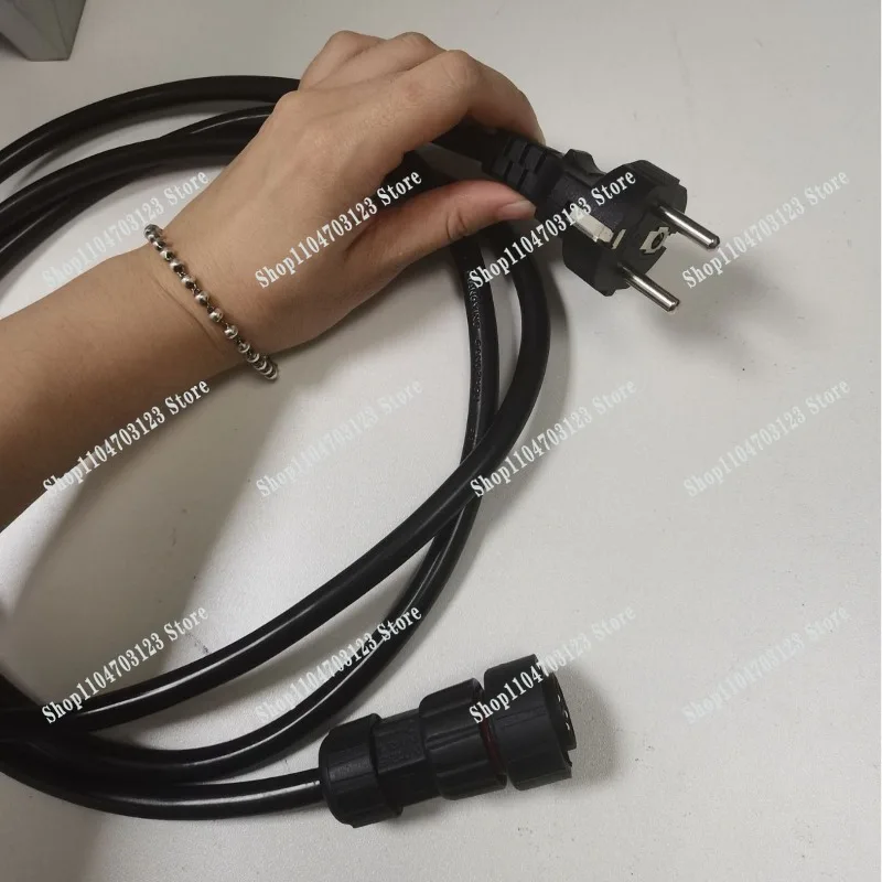 Factory direct sales of low-cost micro inverters, popular 600WAPP control in Europe, built-in MPPT of the same  of photovoltaic