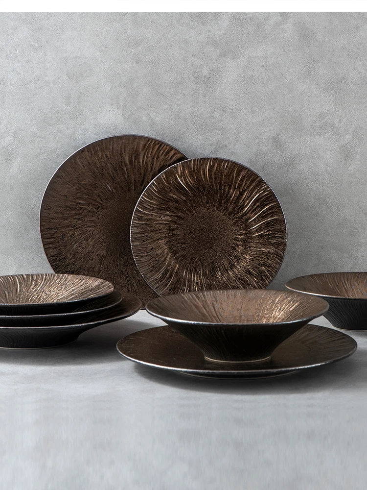 

Печь превращается в керамическую посуду для стейка, посуда для сашими