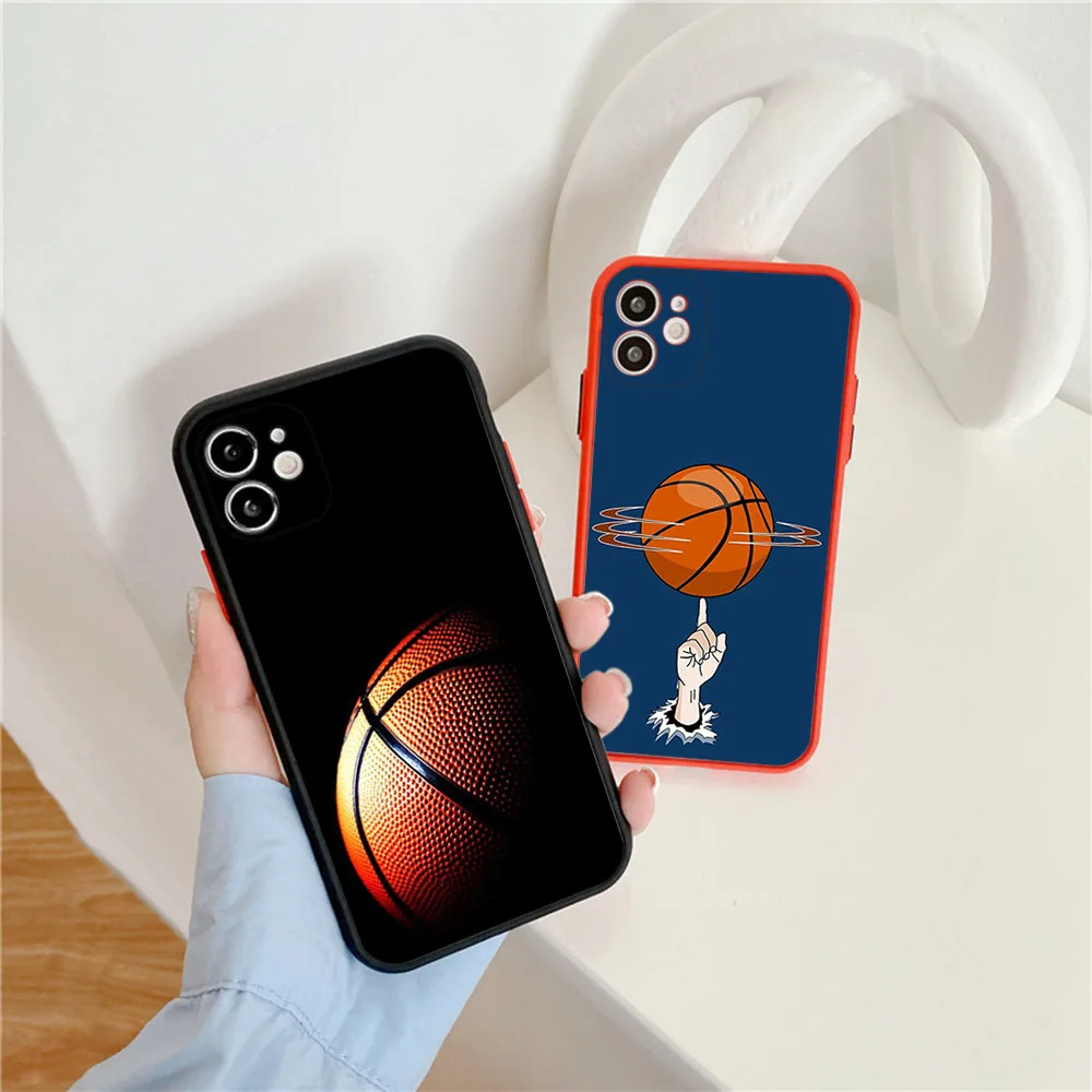 Matte Phone Case for iphone 16 14 13 15 Pro Max 8 7 Plus 12 11 Mini XR X XS SE 16Pro Basketball Transparent Case Funda Shell