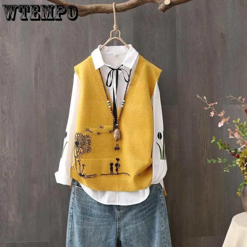 

Женский вязаный жилет с V-образным вырезом