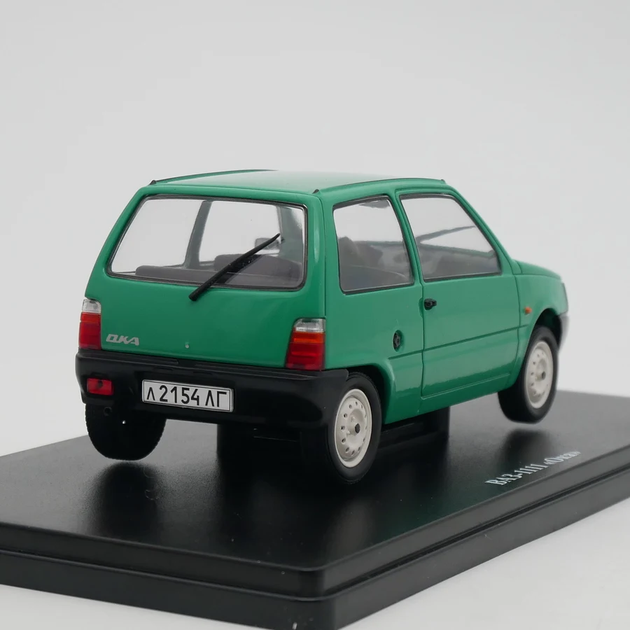 Ixo 1:24 Scale Diecast Alloy Oka Vaz-1111 Soviet Retro Toys Vintage Cars Model Classics Adult Collectible Souvenir Gifts Display