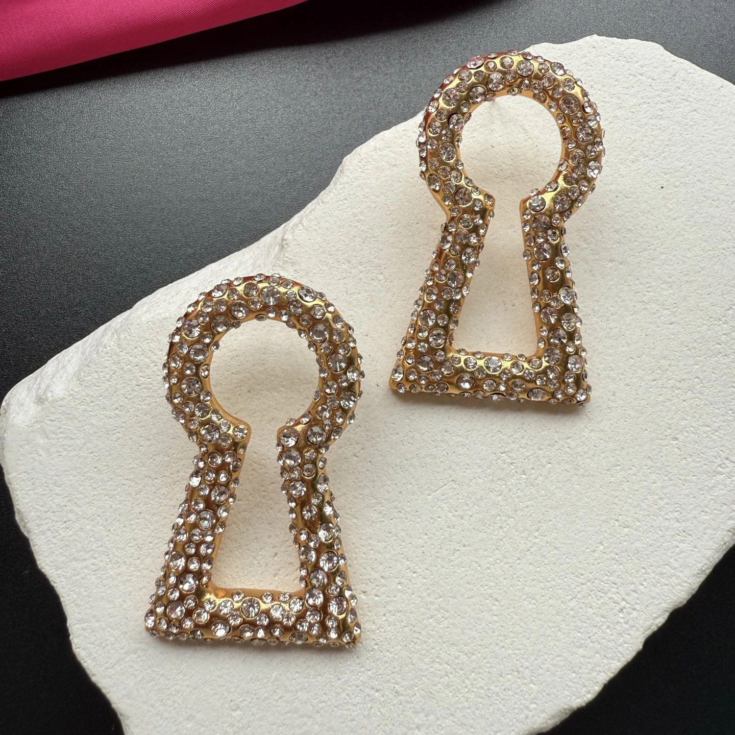 Europe Fashion Gold Zircon Keyhole Earrings Women Top Quality Luxury Jewelry Trend