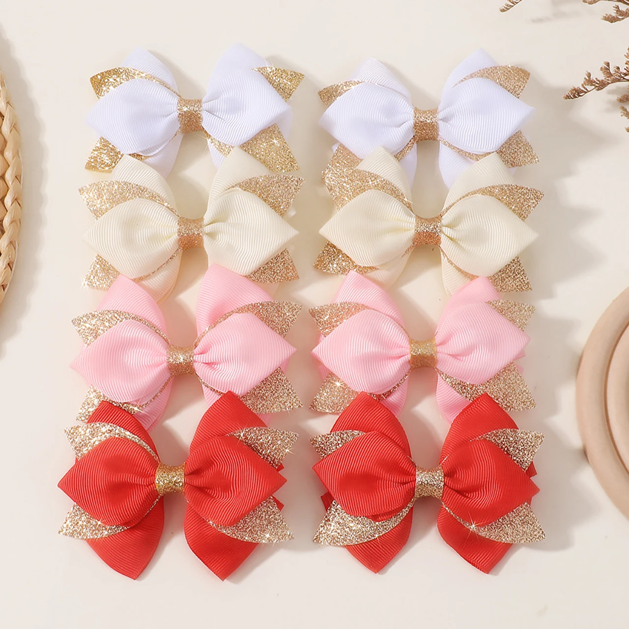 

Набор из 2 блестящих золотых заколок-бантиков для волос для вечеринок, украшения для головы, блестящие аксессуары для волос для девочек, детские заколки-бантики, детские заколки-зажимы