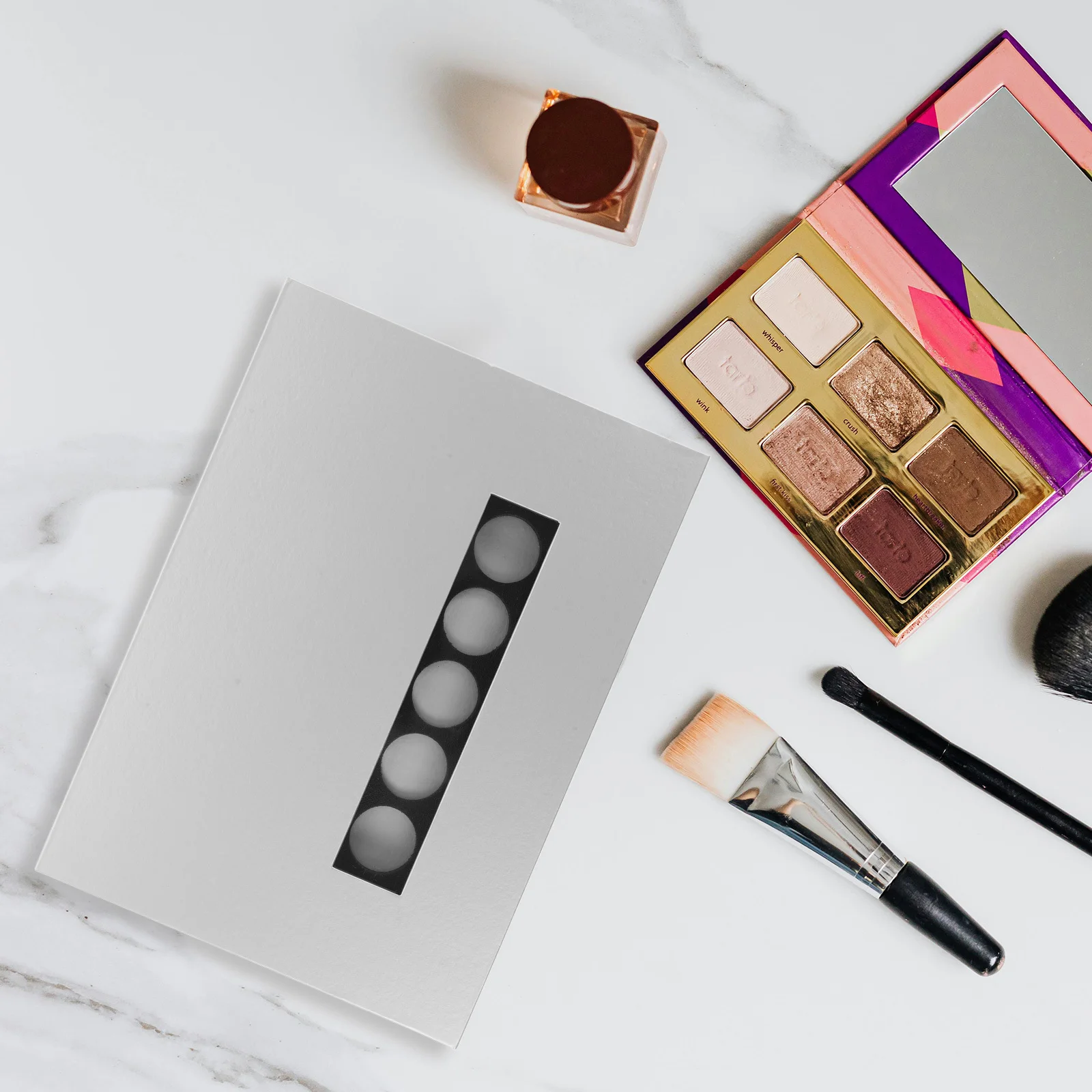 منظمو فن الأظافر العملية وصندوق تخزين، تصميم متعدد الوظائف لعرض إكسسوارات الأظافر من أحجار الراين الساحرة