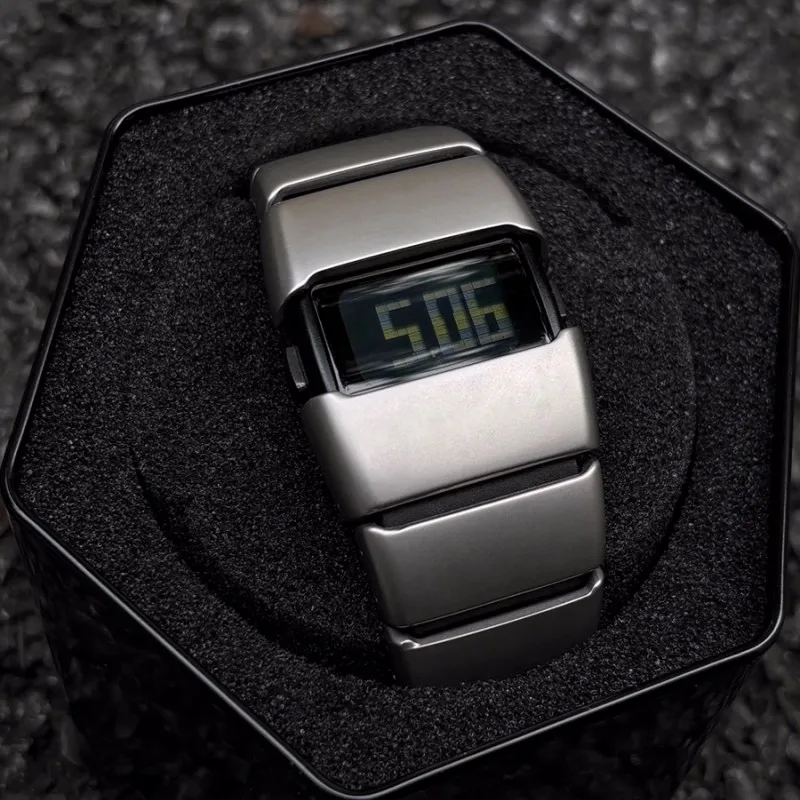 

Millennium Y2K ретро квадратные мужские часы игрушечный дизайн из нержавеющей стали водонепроницаемые спортивные электронные часы в винтажном стиле