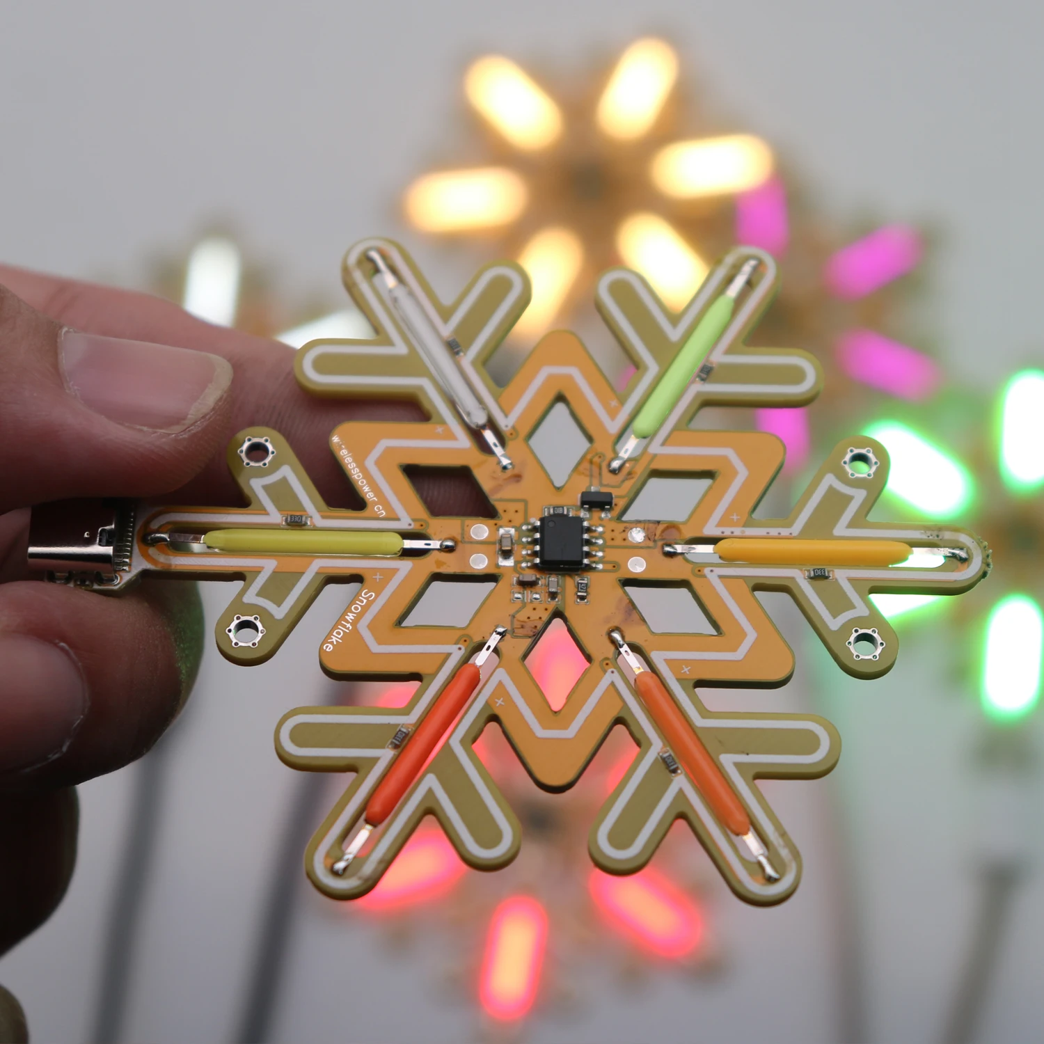 Portable USB Type-C Snowflake Light Touch Dimming Lamp with LED Ceramic Filament for Home Decoration Ambient Romantic Nightlight