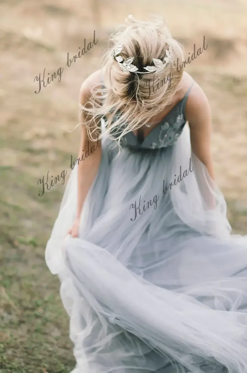 ที่กําหนดเองสีฟ้าและสีเทาT Ulleพรหมพรรคชุดแต่งงานสายรัดปาเก็ตตี้ชุดเจ้าสาวนางฟ้าชุดแต่งงานเจ้าหญิงBohoชุดเจ้าสาว