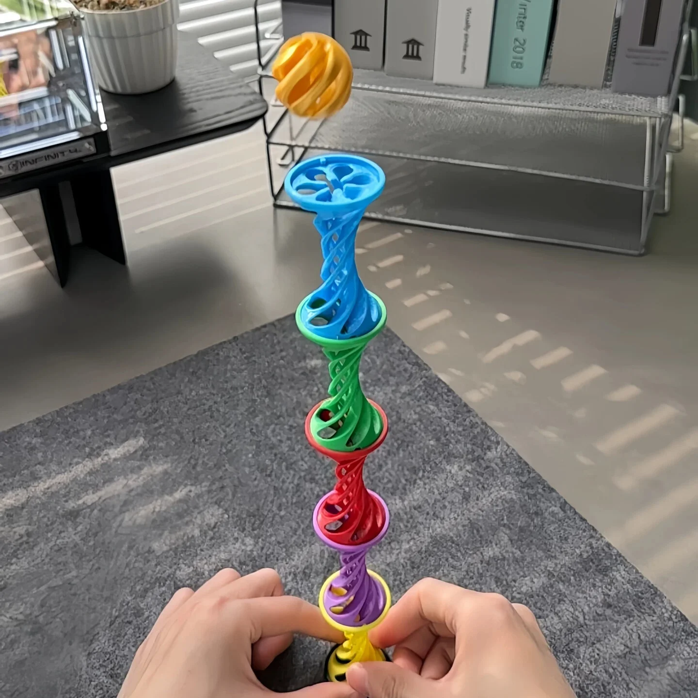 brinquedo-de-projecao-em-forma-de-espiral-infinita-impresso-em-3d-item-de-exibicao-para-meninos-presente-Unico-pistola-de-projetil-pequena