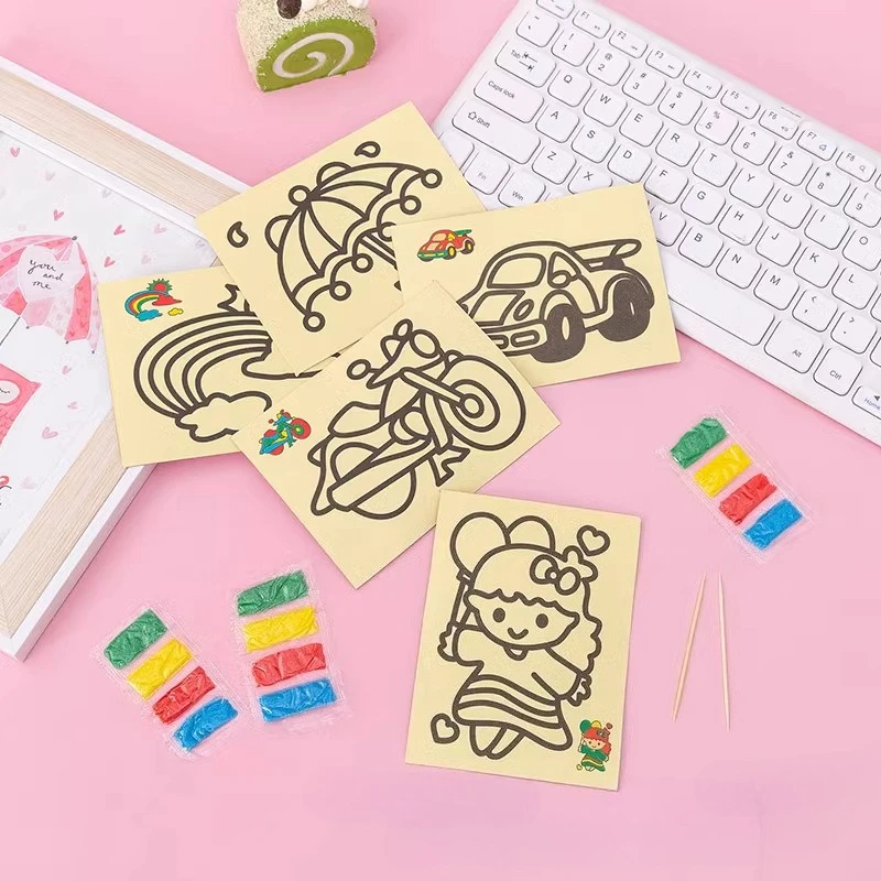 1pcs เด็กภาพวาดทรายชุดเด็ก DIY Handmade สีทรายอนุบาลการ์ตูนปริศนาของเล่น