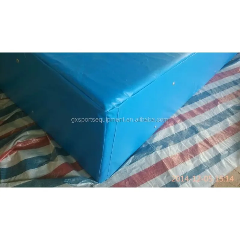 Customized High Quality Large Thick PVC Sponge Landing Mats Gymnastics Practice Crash Gym Gymnastic Tumbling Jump Mat