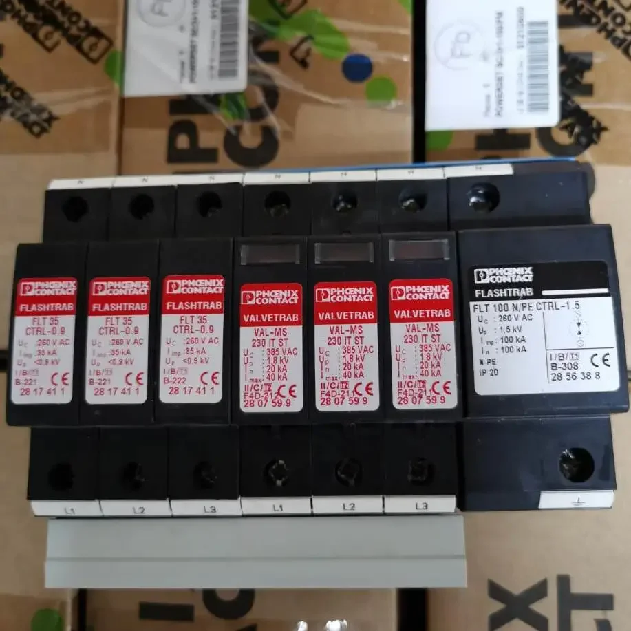 

Promotion in Phoenix AEC combination lightning protector 2858467 POWERSET BC31-100FM now