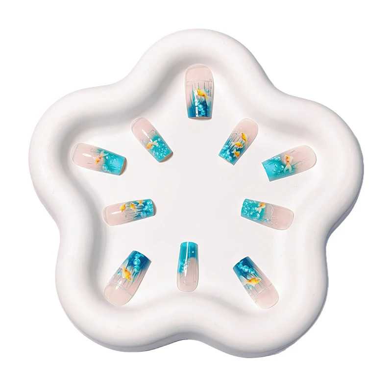 화려한 바다 작은 금붕어 긴 손톱 스티커 멋진 룩을 위한 착용 가능한 네일 아트 조각