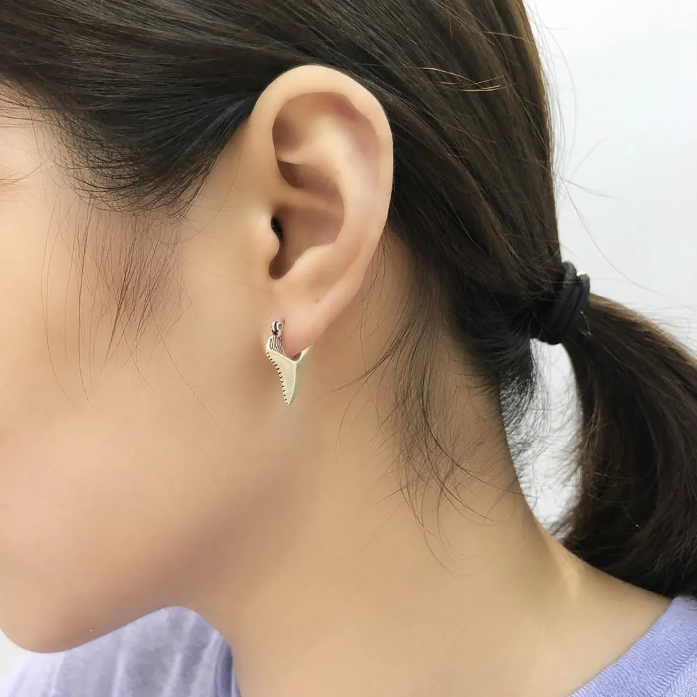 100% ريال العتيقة 925 فضة القرط كبير القرش الأسنان/الأسنان أقراط شخصية الهيب هوب القوطية مجوهرات بسيطة