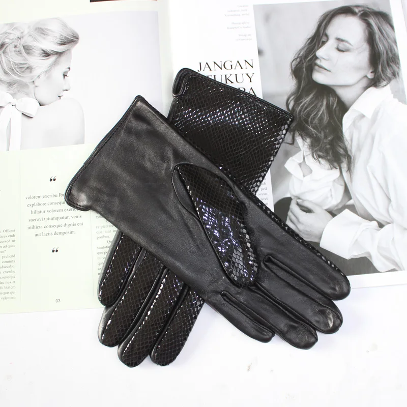 New Women\'s Leather Gloves Sheepskin Fashion Snake Winter Warm Thick Velvet Lining Driving Gloves