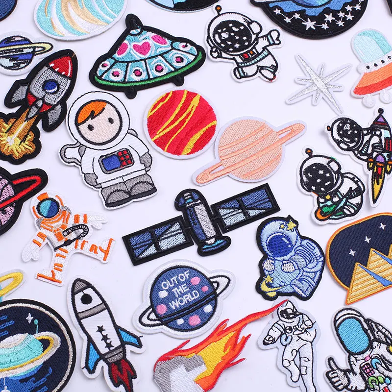 Parches de dibujos animados para ropa, pegatinas bordadas para planchar en la parte superior de la ropa, dibujos animados, piloto espacial, cohete,