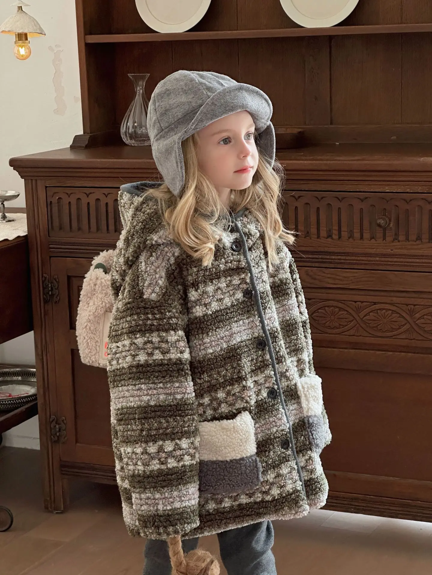 Giacca per bambini 2024 Nuovo Autunno Inverno Cappotto di lana di agnello Bambini Girs Ragazzi Giacca calda con cappuccio Cotone Natale Abbigliamento per bambini