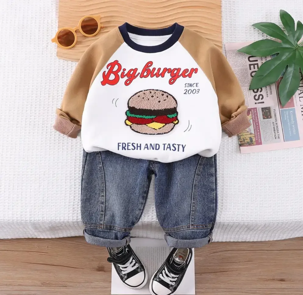 Baby Boy śliczne zestawy ubrań dla dzieci koreański styl dresy kreskówkowy haft z długim rękawem T-shirt + dżinsy maluch stroje dla niemowląt