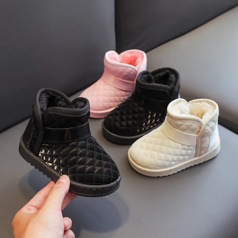 Autunno Inverno Bambini Scarpe in cotone in pelle scozzese Ragazzi Stivali in cotone ispessito in pile Ragazze Comodi stivali da neve Tinta unita