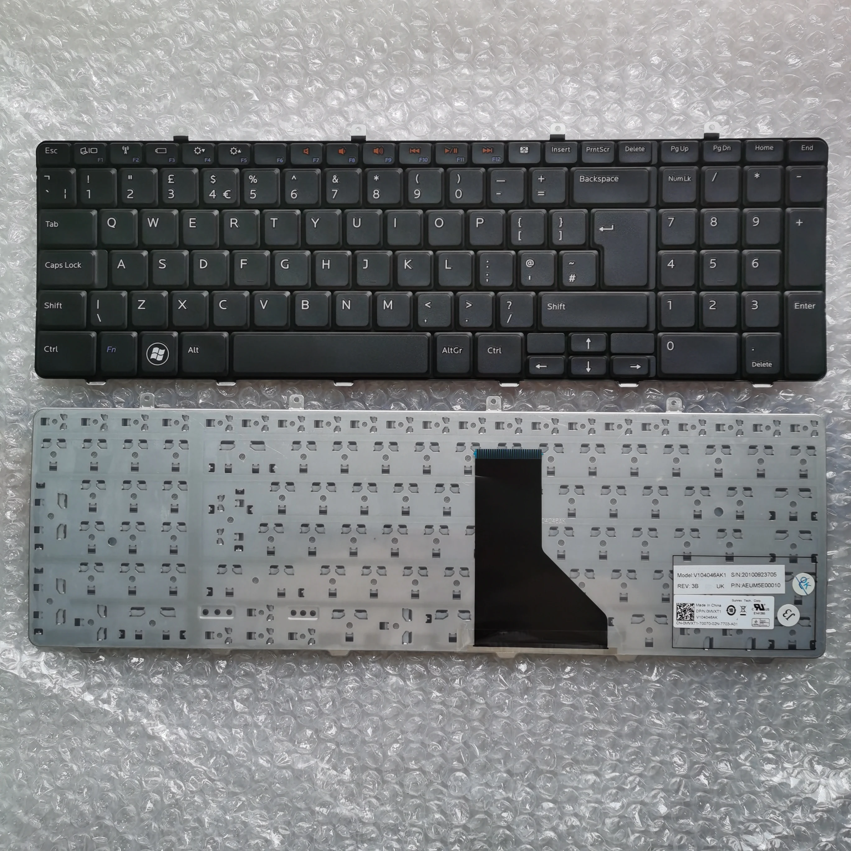 XIN for  Dell Inspiron 1749 1764 Laptop Keyboard UK