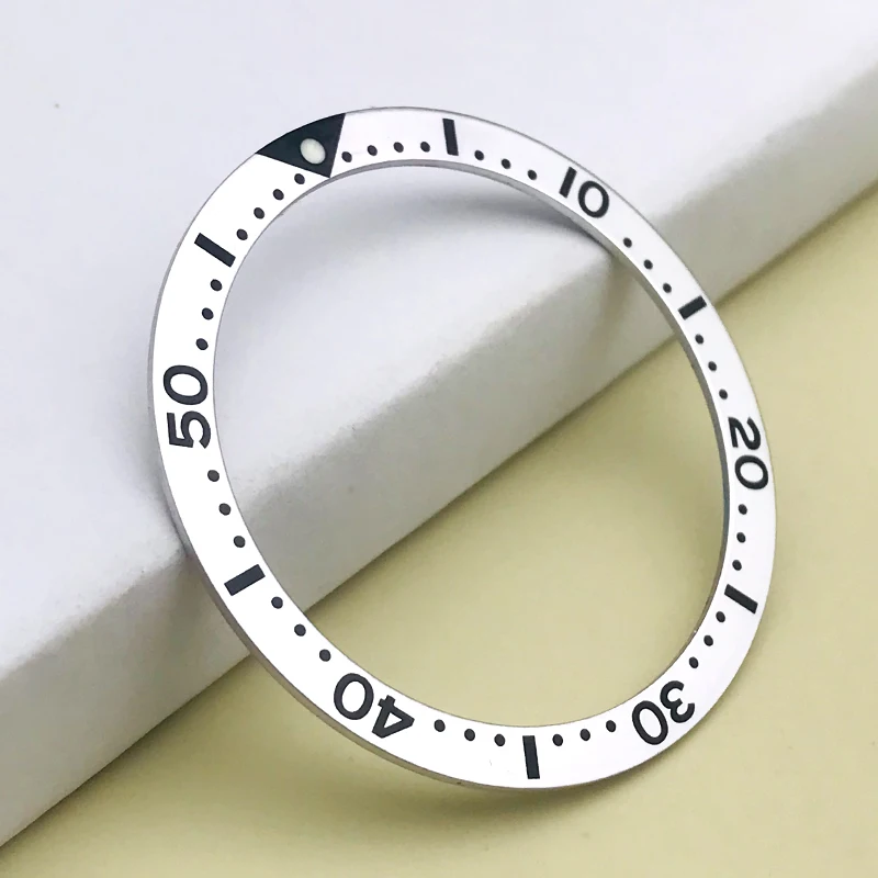 39mm Seiko SKX 6105 Bezel Insert Turtle Bezel ring fits NH35 NH36 6105 Turtle Watch cases Replace man watch parts Size 39*32.3mm