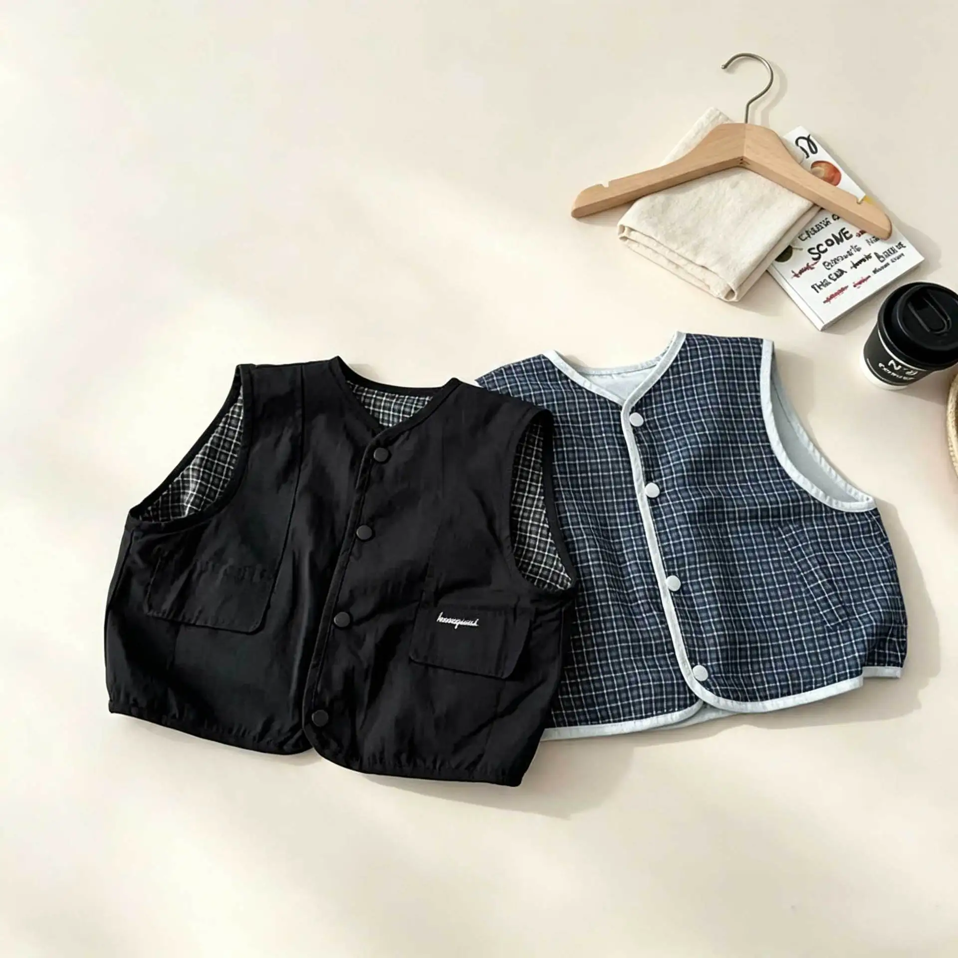 Ins Autumn Toddler Boys Reversible Vest RAISE 1-8Yrs Kids Boys Plaid Sleeveless Jackets Versatile Infant Babys Boys Waistcoats