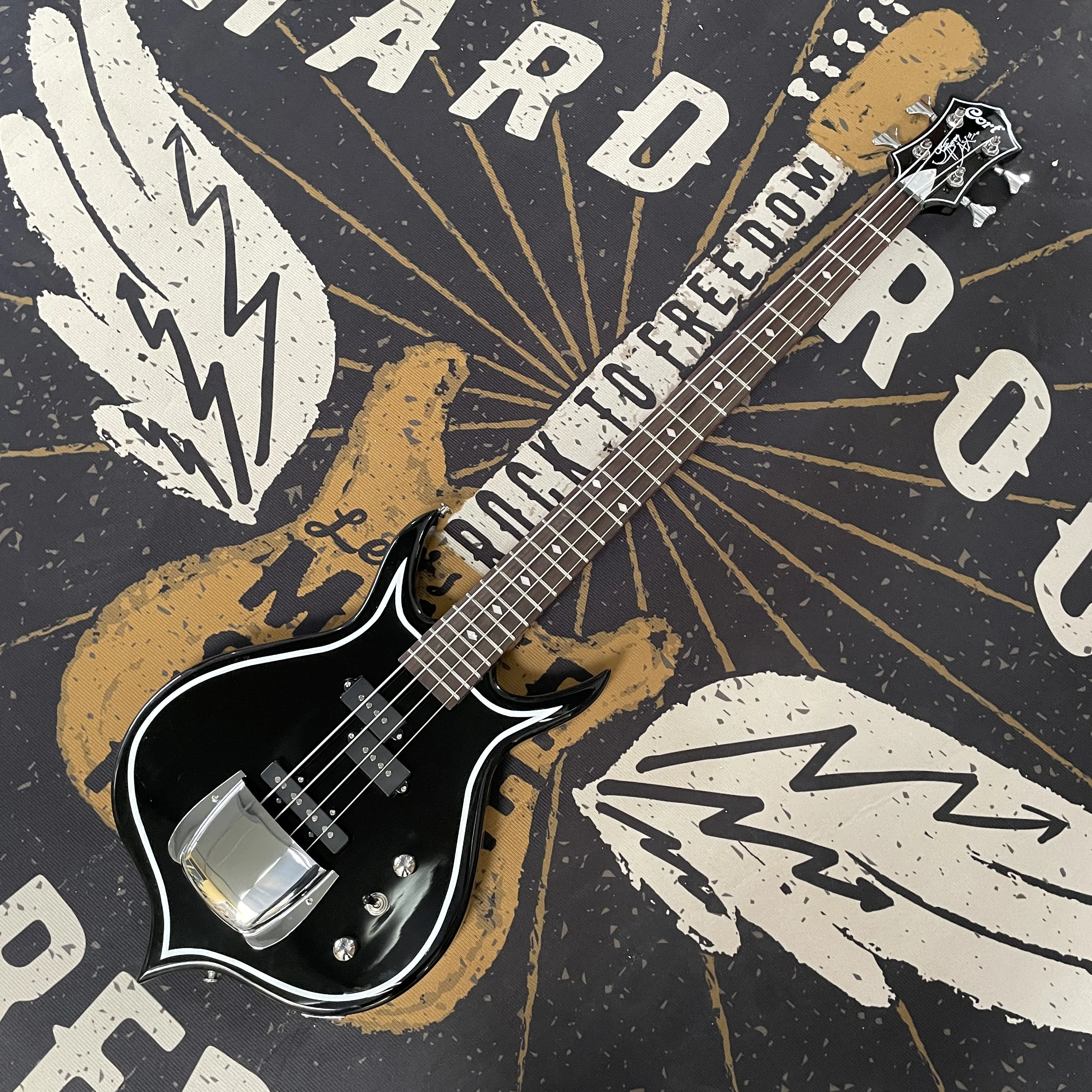 

4-струнная черная электрогитара, гитара с серебристой фурнитурой, гитара в форме персика, бас-гитара с 24 ладами