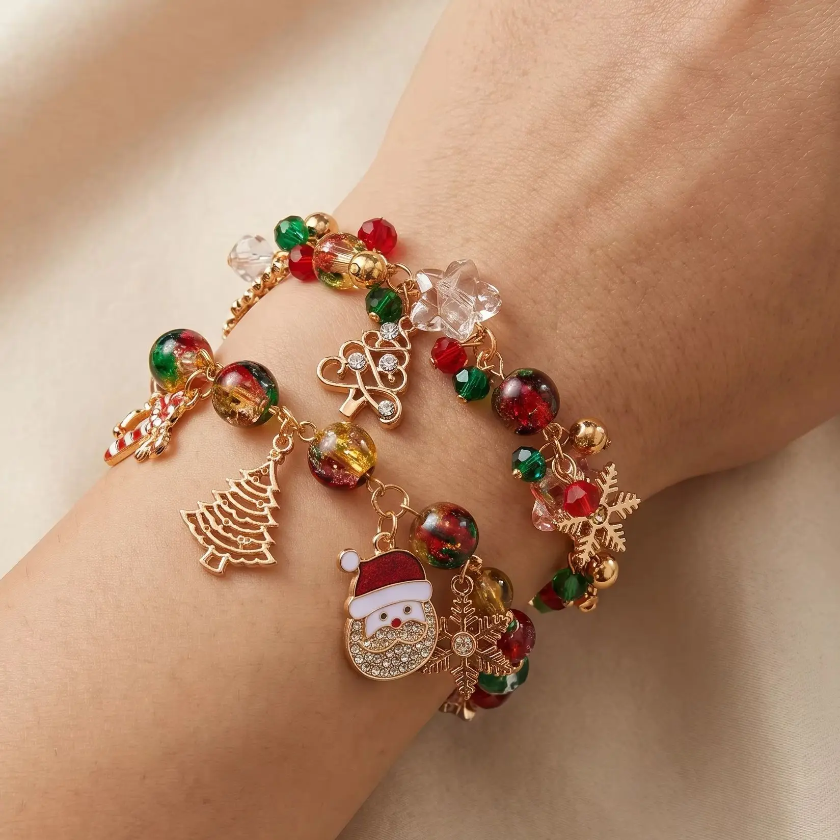Vintage Christmas Tree Santa Snowflake Beaded Bracelet for Women Colorful Bow Stocking Charm Bangle Xmas Holiday Jewelry Gift