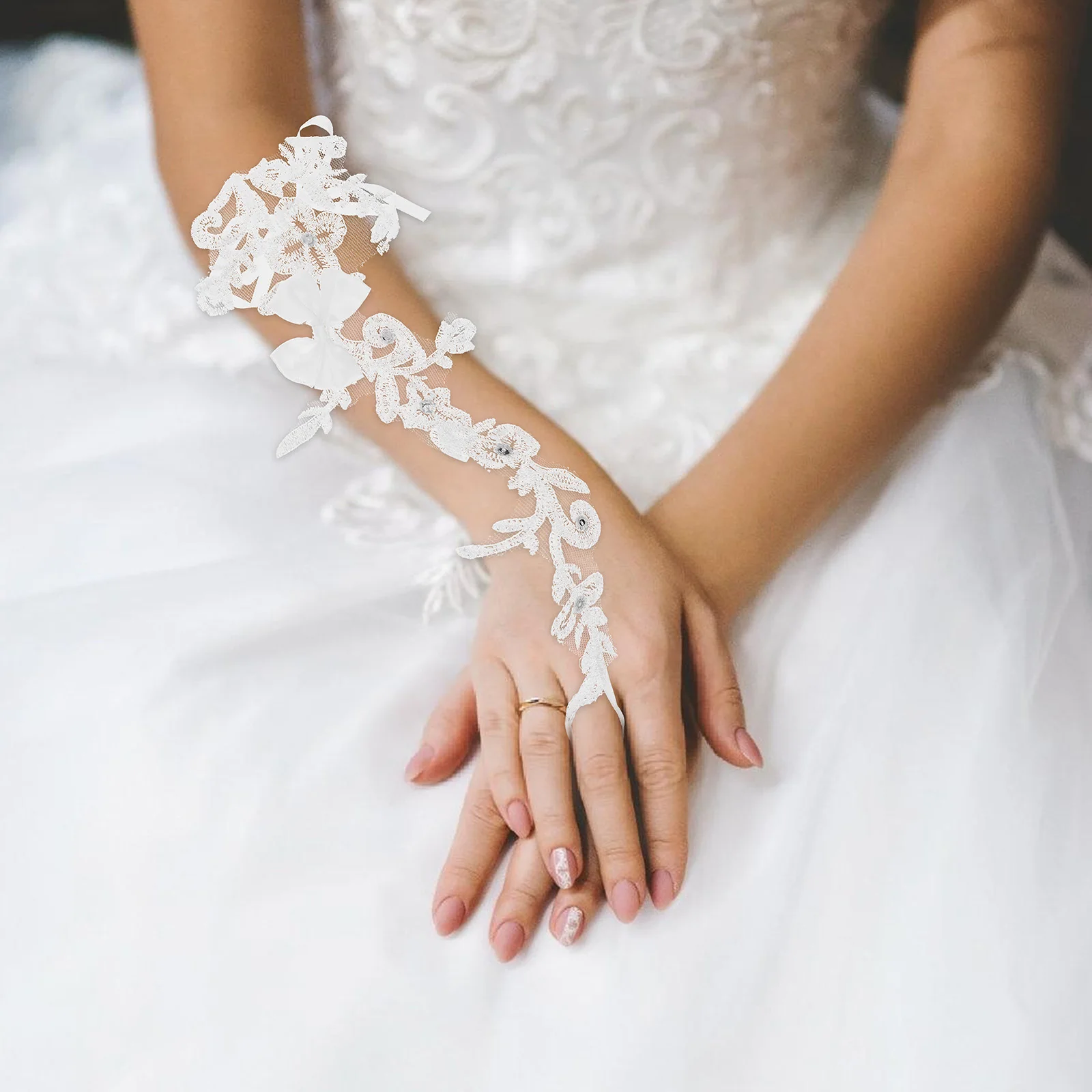 

Wedding Gloves Bow Tulle Dress for Bride Long Evening Party Women Bridal Rhinestones Dressy Special Occasion Theater