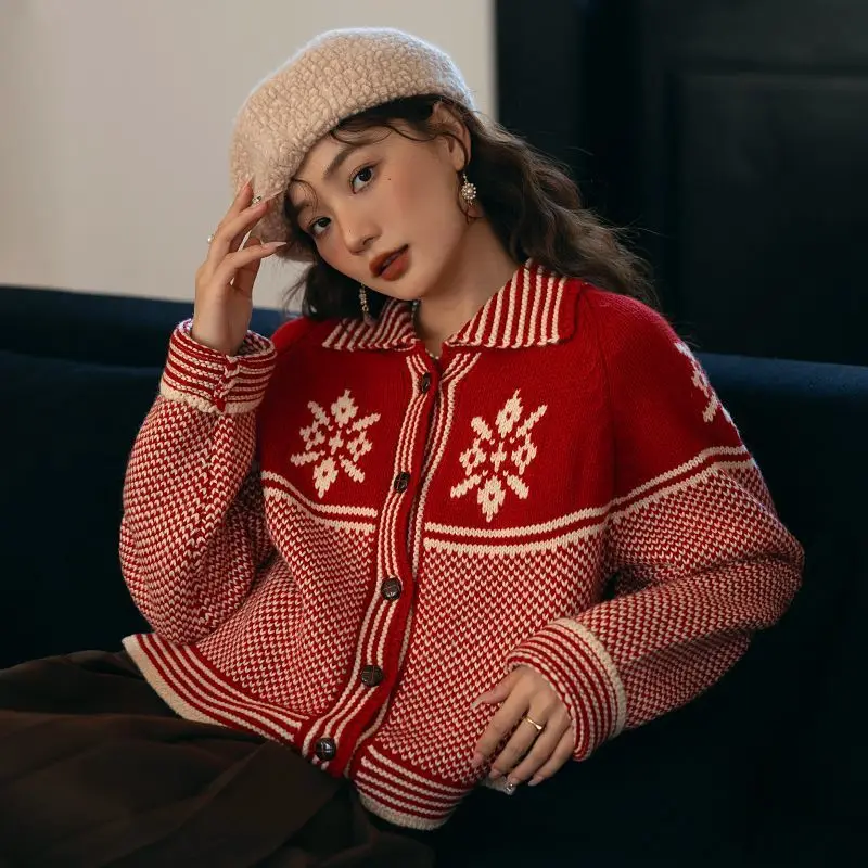 

Lapel Single-breasted Sweater Jacket Hong Kong Style Retro Soft Glutinous Snowflake Contrast Knitted Cardigan Top
