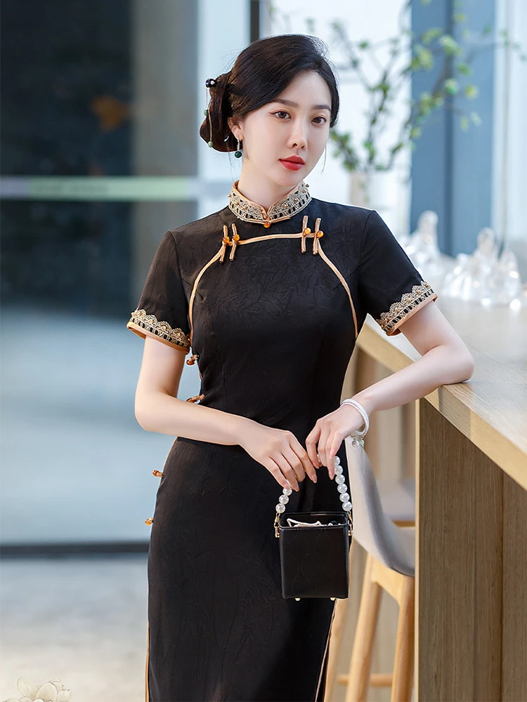 

Yourqipao Summer Long Silk Black Cheongsam Catwalk Banquet Retro Elegant Noble Qipao Chinese Style Evening Dress for Women Party