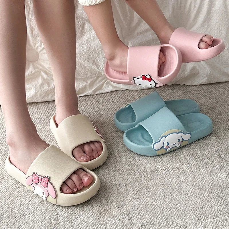 

MINISO Summer 3CM Thick-Soled for Saorio Sandals Cute Cartoon Style for Parties, Indoor Home Use, Suitable for Women And Girls
