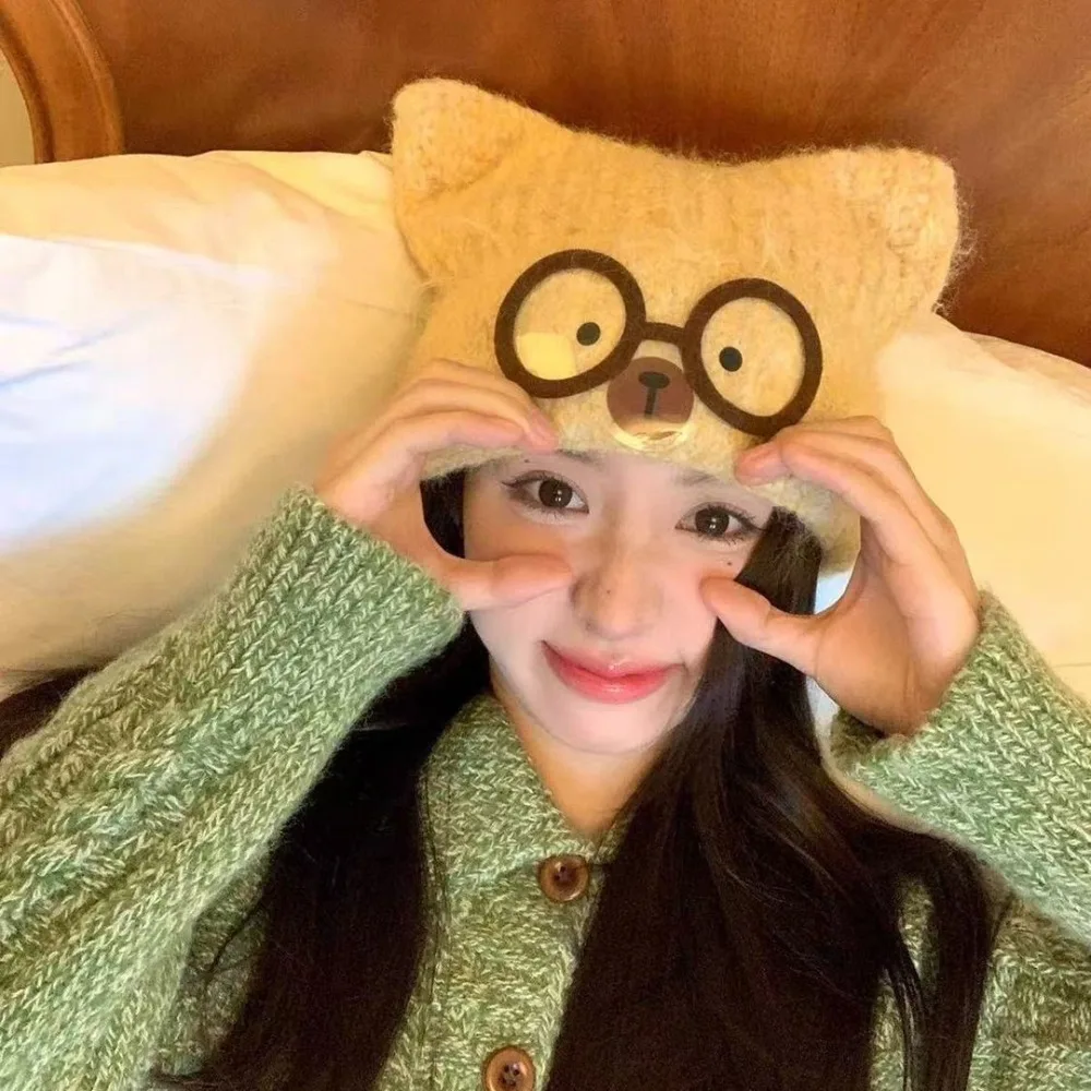 

Cute Glasses, Miffy Rabbit Knitted Hat, Versatile Warm Woolen Hat in Winter, Windproof and Cold Weather Modified Appearance