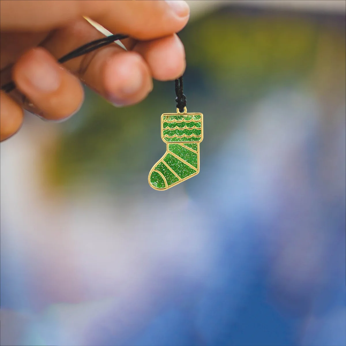 

20pcs Metal Hollow Frame Christmas Pendant Charms Alloy Diy Jewelry Making Tool Xmas Ornament Craft Set For Resin Glitter