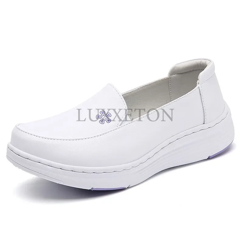 Genuine Leather Nurse Shoes Women Soft Soles Breathable and Comfortable Autumn Winter Medical Thick Soles Anti Slip Work Shoes