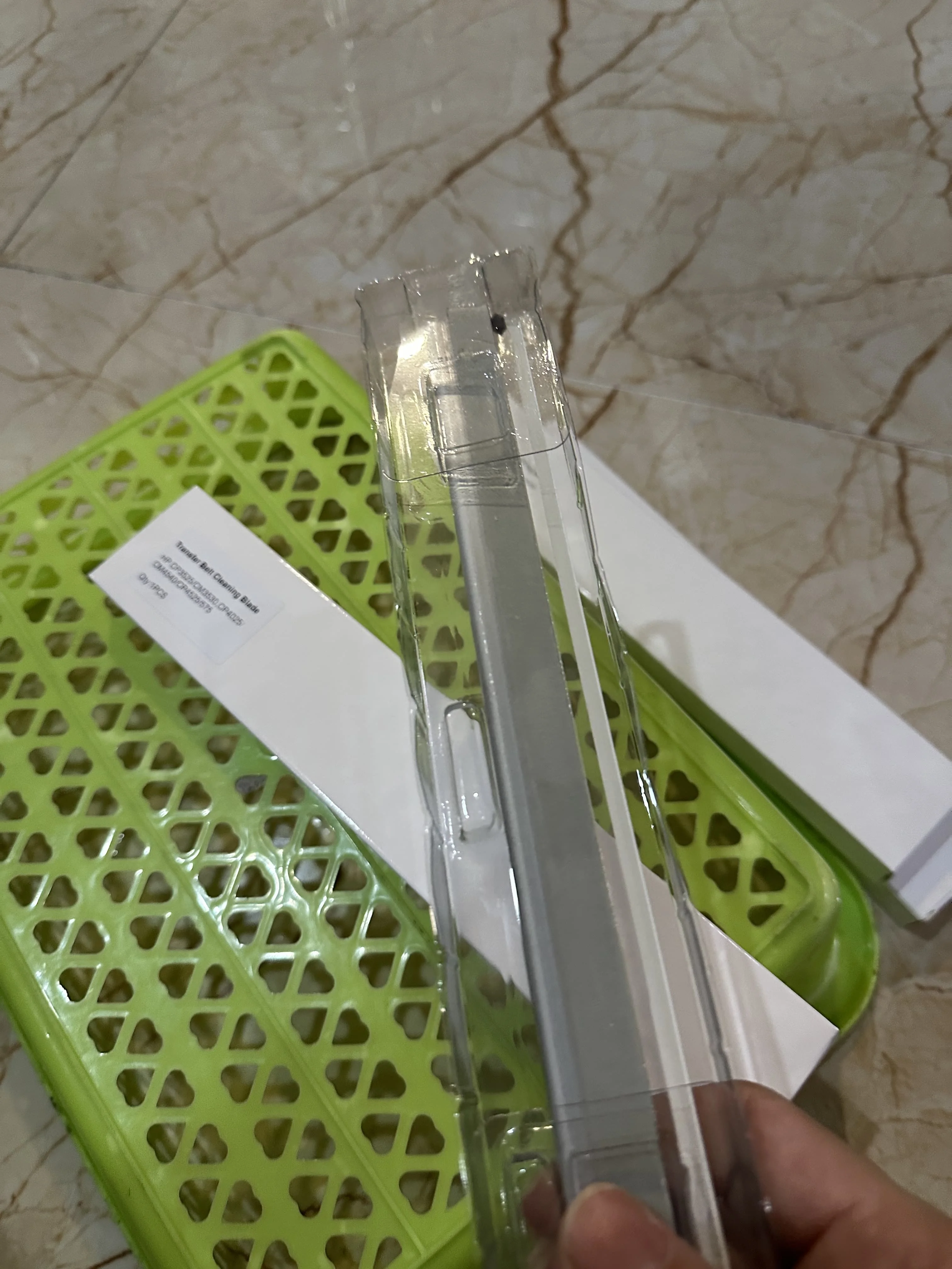 

1X CC468-67907 Лезвие для чистки ремня переноса для HP CM3530 CP3520 CP3525 500 Color M551 M570 M575 CM4540 CP4025 CP4525 M651 M680