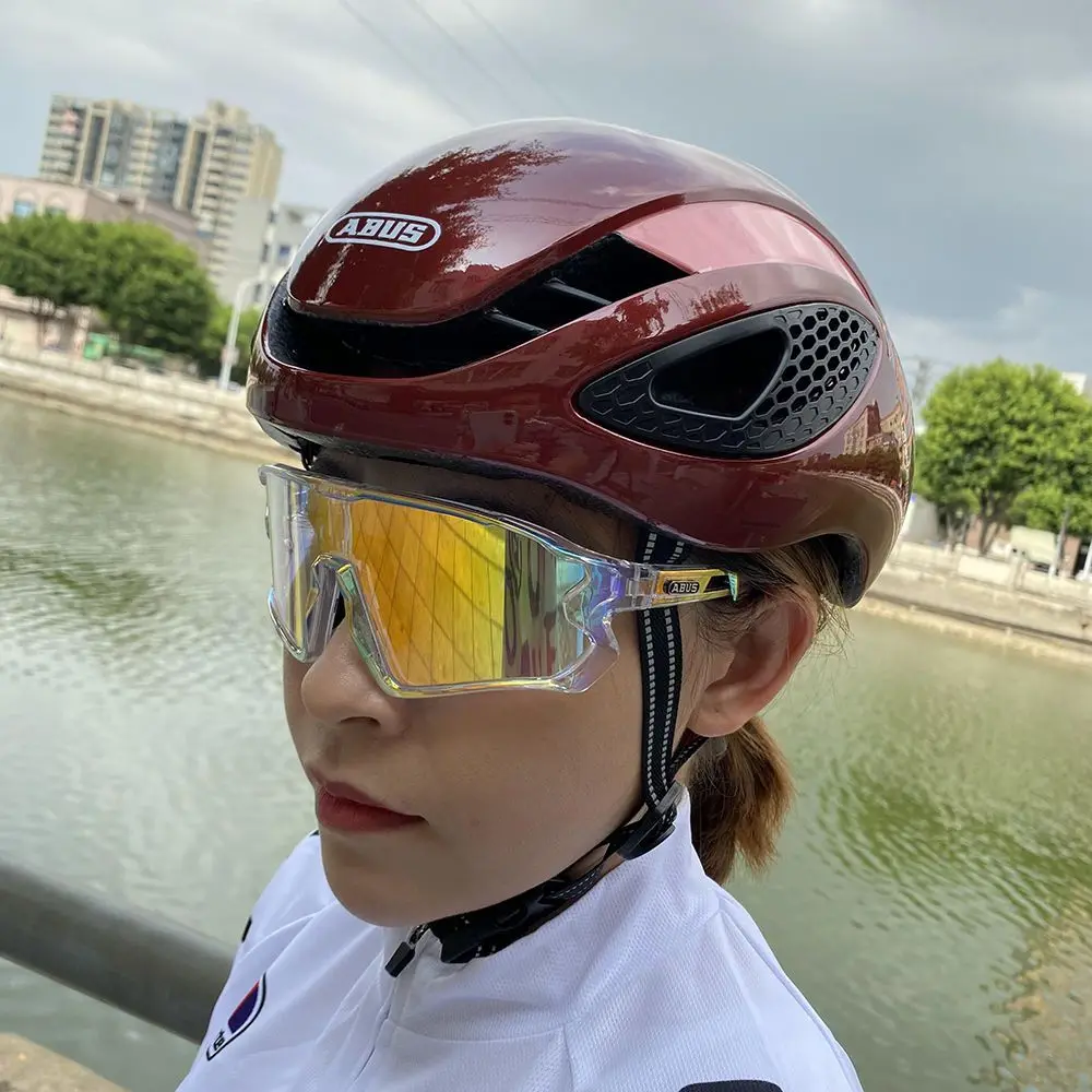 

New bicycle helmet multi-color breathable road riding helmet ventilated riding gear