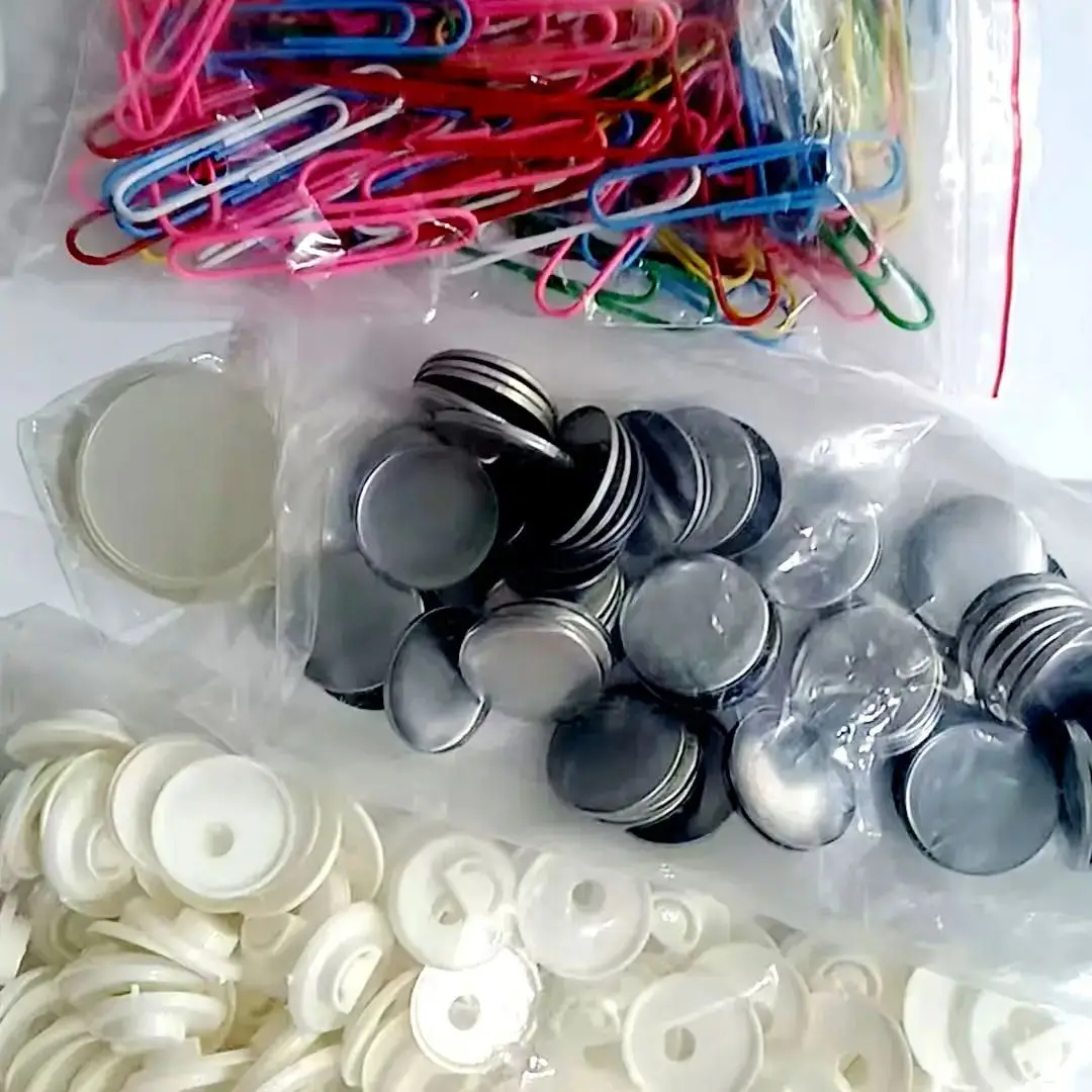 100 Stück 25mm Lesezeichen-Anstecknadeln, Blanko-Material für Button-Badges, Büroklammer-Button-Badge-Teile