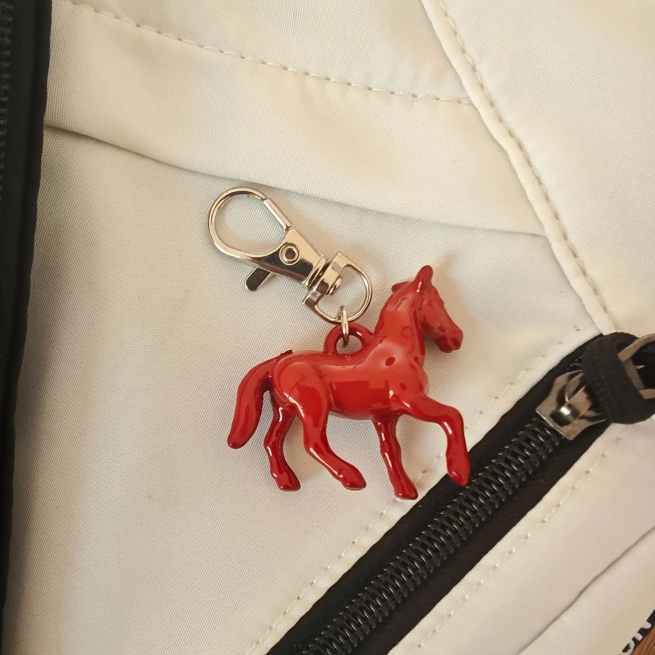 Cute Acrylic Cartoon Animal Stereoscopic Small Horse Keychain for Women Multi-Functional Keychain Chains Decoration Accessories