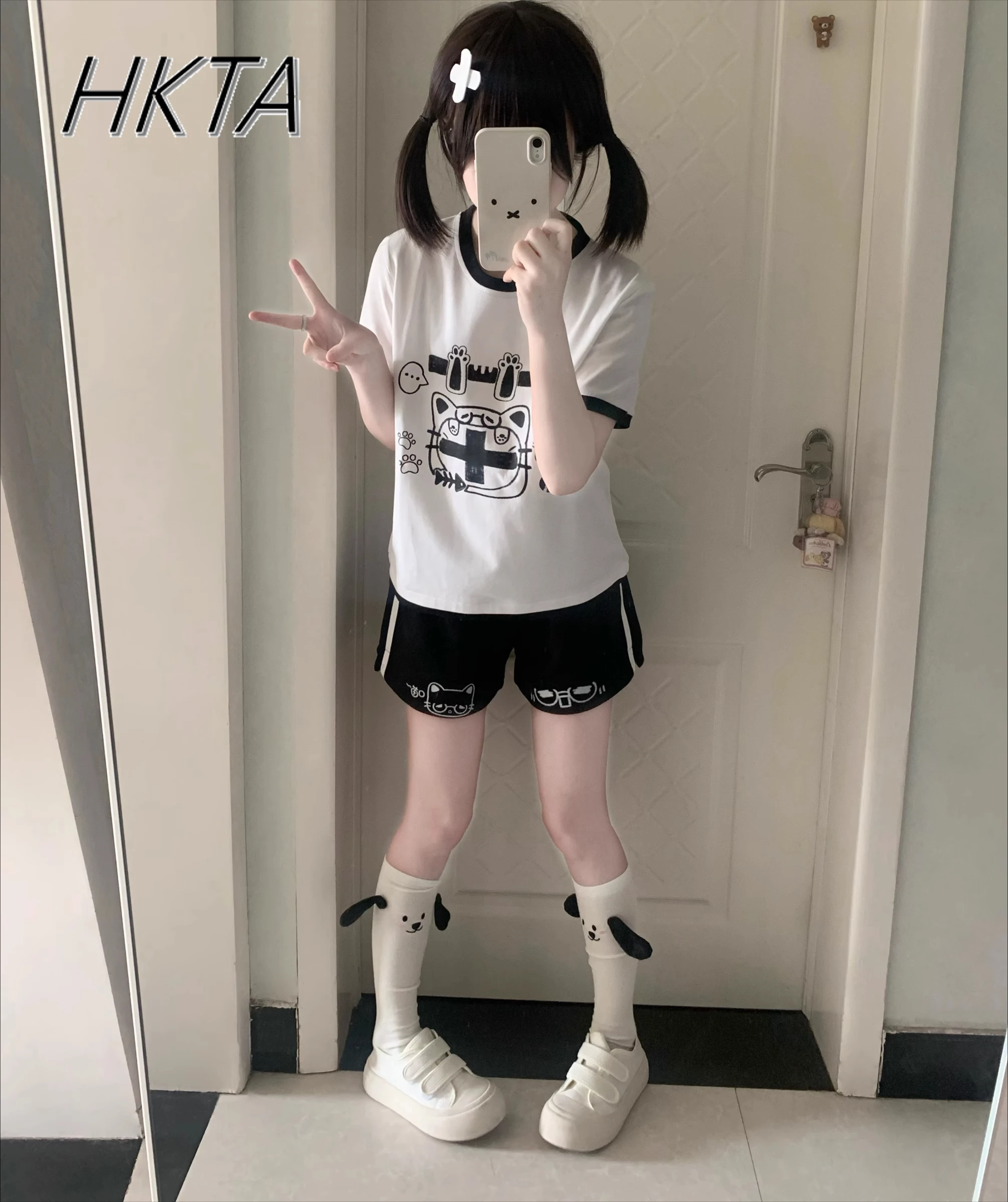 

Japanese Lolita Cartoon Summer New Color Matching Casual Sports Short Sleeve T-shirt Cute Cartoon Black Shorts Two Piece Set