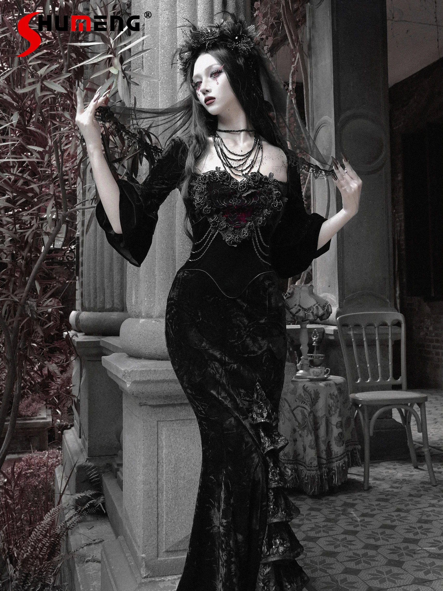 

Halloween Christmas Black Gothic Lolita Cos Mermaid Dresses Autumn Winter New Slim Fit Elegant Half Sleeve Long Velvet Dress