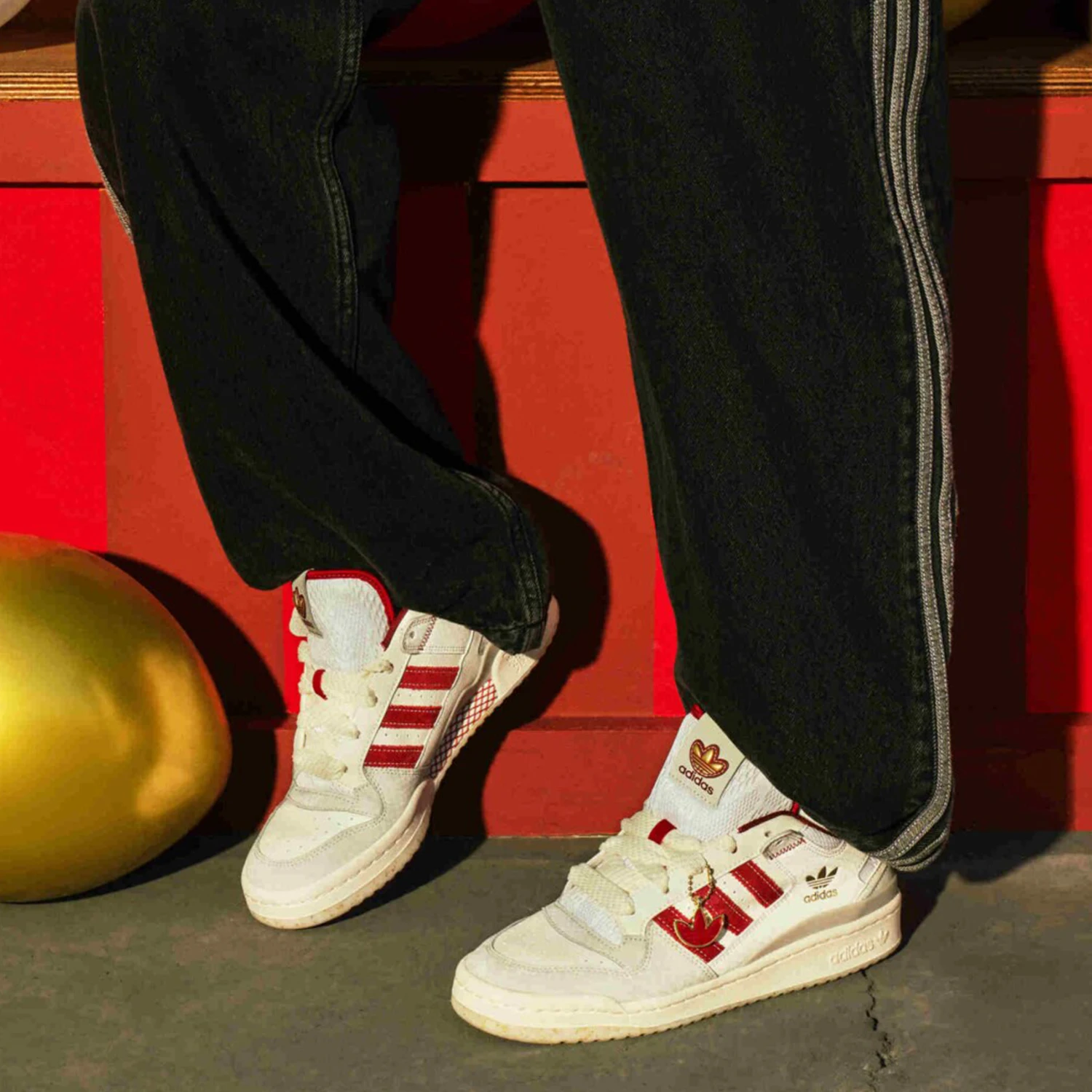 

Adidas оригинальные оригинальные унисекс низкие повседневные баскетбольные кроссовки JP9969