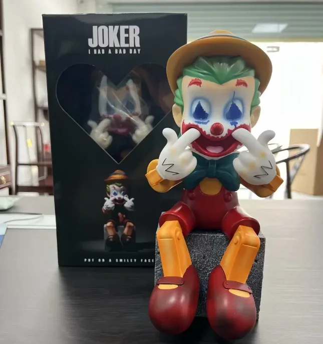 

28cm Suicide Squad Anime Figure Joker Action Figurine Pvc Decoration Ornaments Model Children's Birthday Gifts Toys