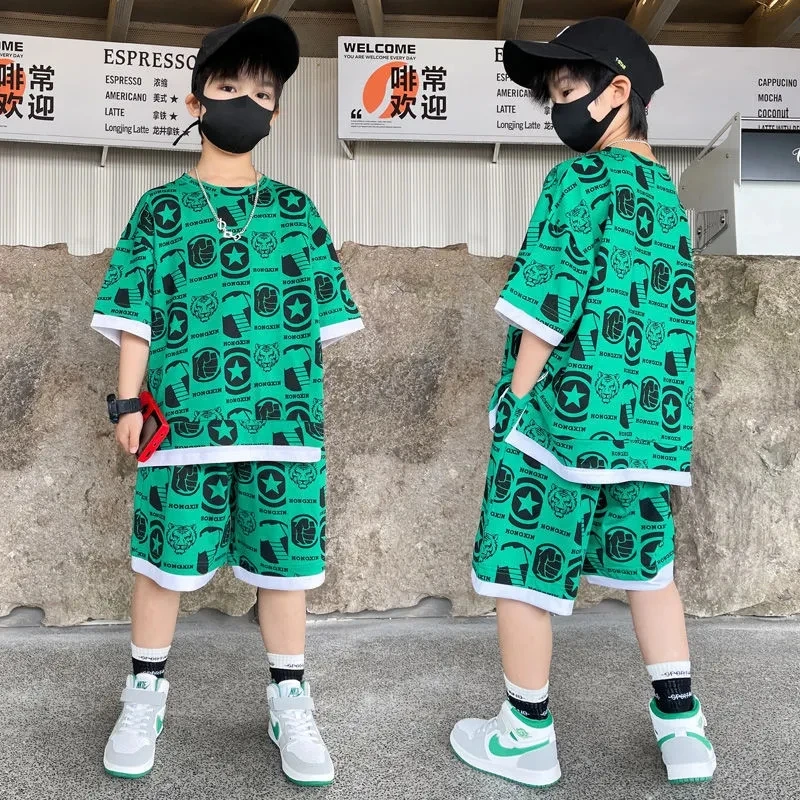 

Summer Children's Clothing Suit Teenage Boys Short-sleeved T-shirt Shorts 2-piece New Casual Loose Children's Sports Suit