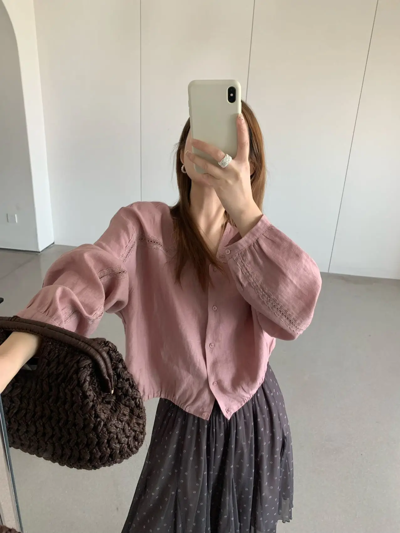 

Lilian Women's Lightweight Breathable Sun Protection Cardigan Cool Transparent Simple Design Summer Short Sleeve V-Neck Shirt